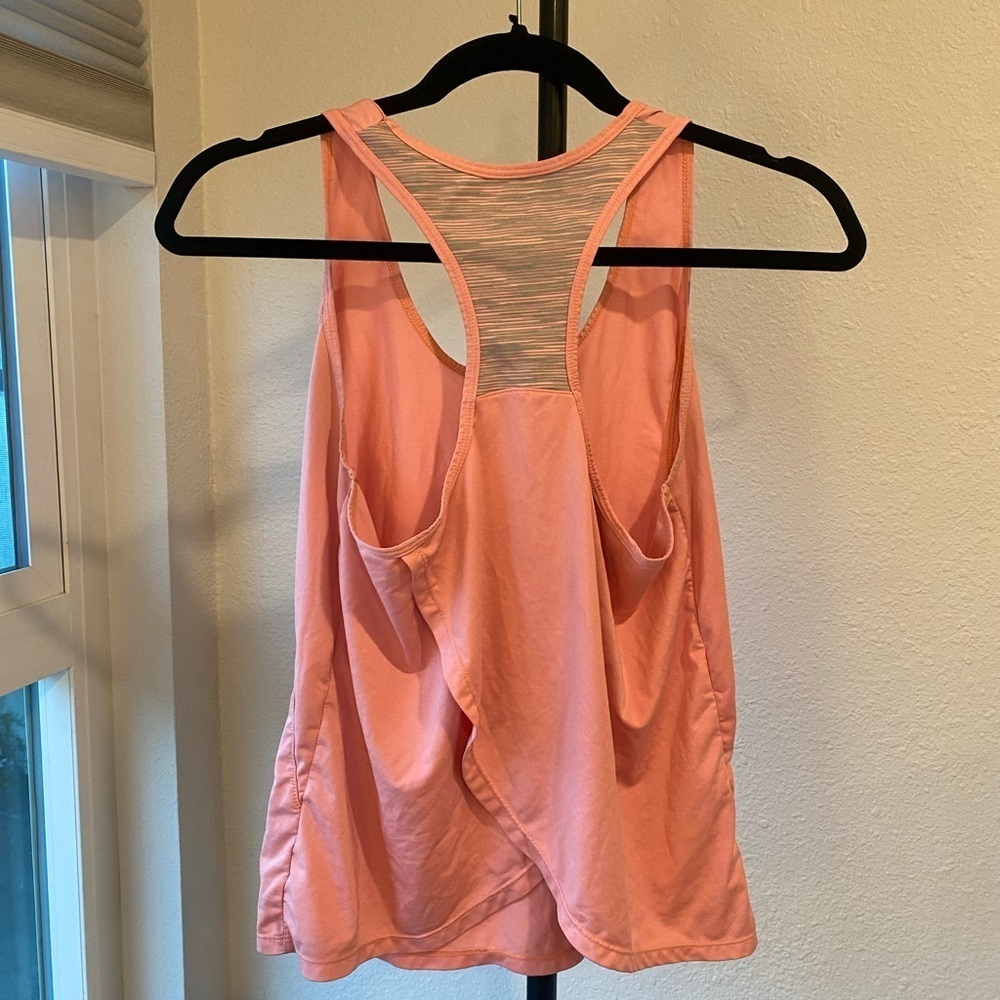 tank top. Athletic tank top - Picture 1 of 3